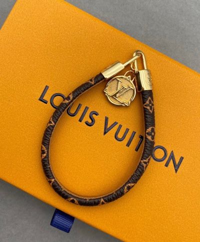 Louis Vuitton Lv Confidentiel Monogram Pattern Yellow Gold LV Round Pie Pendant Brown Canvas Bracelet For Ladies