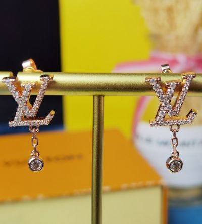  Louis Vuitton Idylle Blossom Women Rose Gold Pave Diamond LV Letter Logo Classic Earring Stud