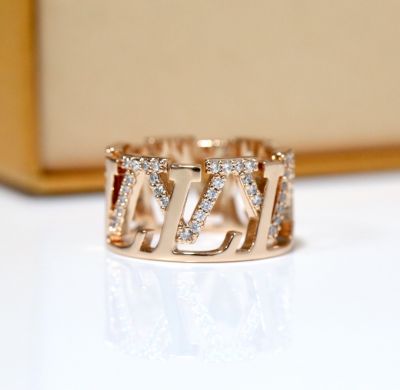  Louis Vuitton Monogram Initerlocking LV Shaped Female Hollowed-out Wide Style Diamonds Ring 
