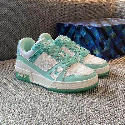 Hot Selling Unisex Knockoff Louis Vuitton Trainer Embossed Monogram White & Green Leather Sneakers