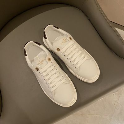 High End White Leather Debossed Monogram Thick Serrate Style Sole -  Louis Vuitton Female Time Out Trainer