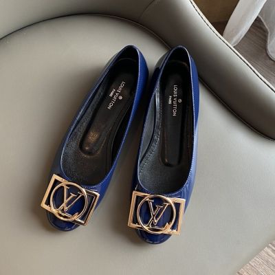 Women's Mirrored Blue Leather Rectangle LV Initials Gold Hardware - Top-rated  Louis Vuitton Low-heel Pump