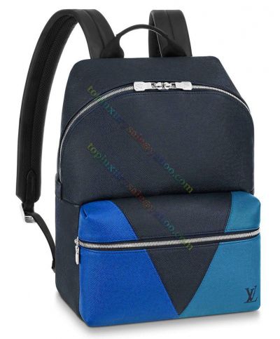  Louis Vuitton Discovery PM V Style Blue Zipper Front Pocket Fashion Logo Signature Unisex Black Taiga Leather Backpack 